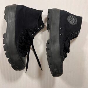Women’s Converse High Tops Black Lace-up